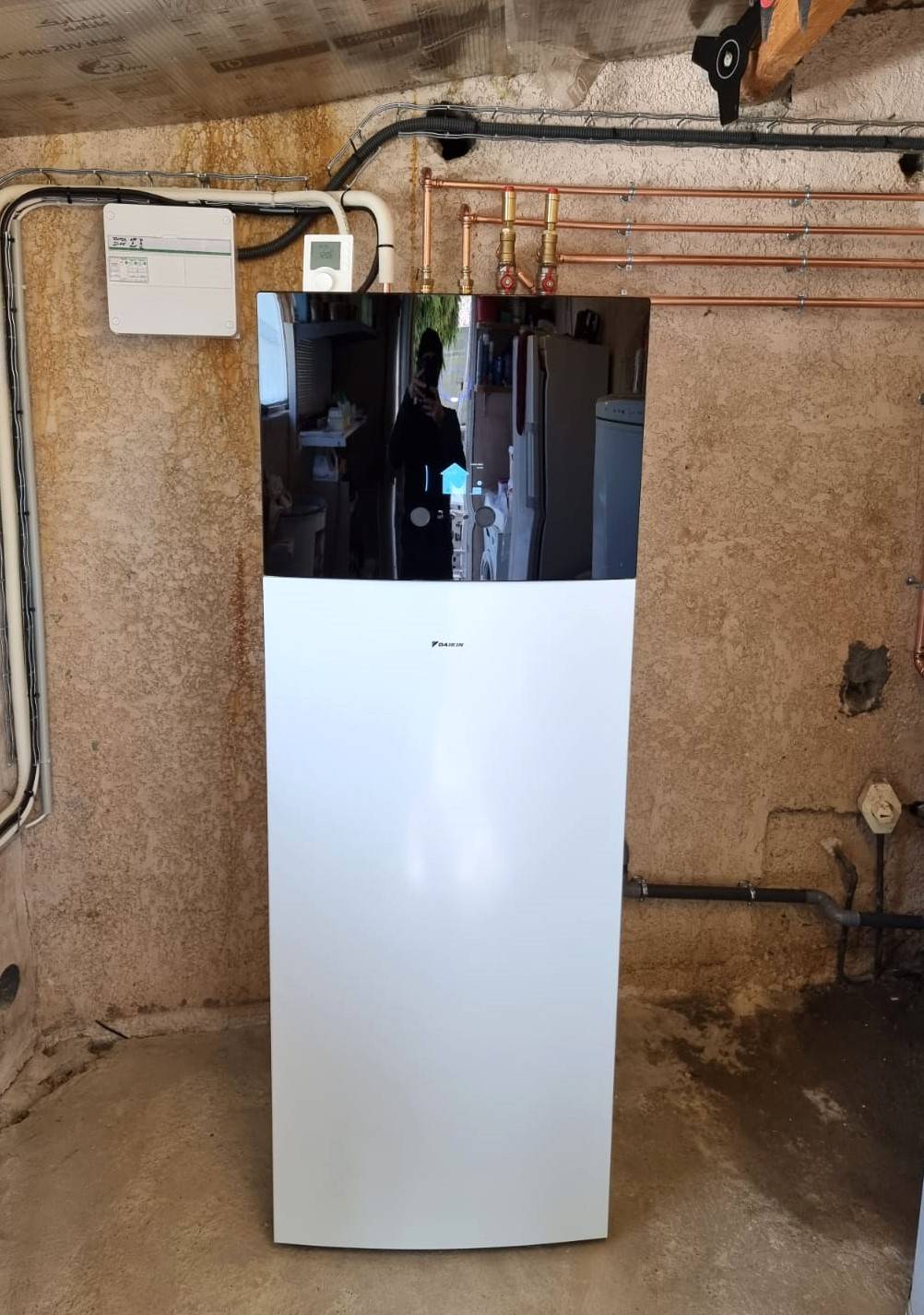 Installation d’une pompe à chaleur air-eau Daikin à Saint-Quentin-Fallavier